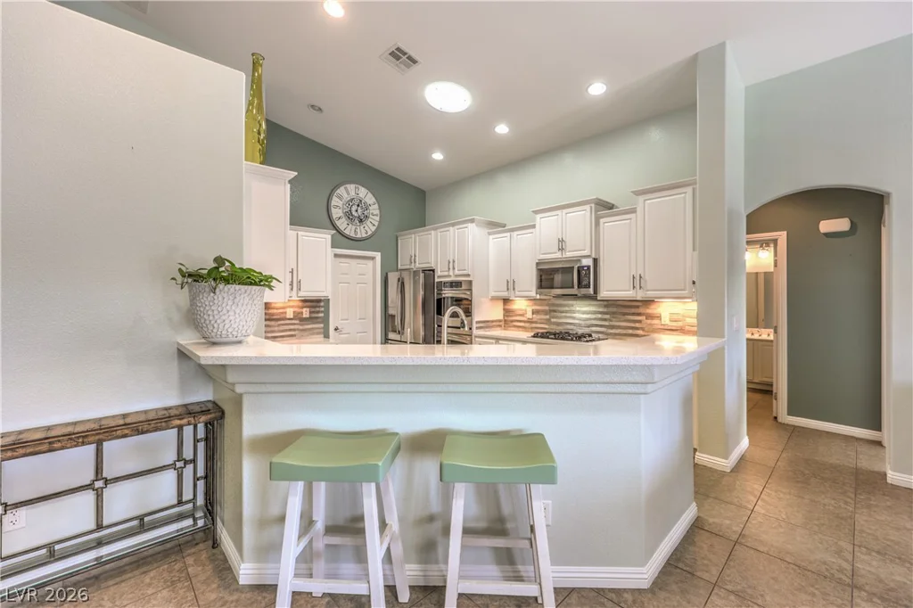 8327 Bowman Woods, Las Vegas, NV 89129