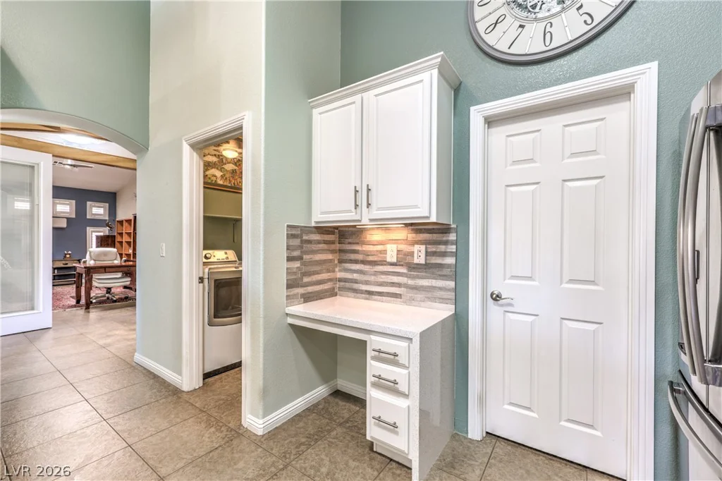 8327 Bowman Woods, Las Vegas, NV 89129