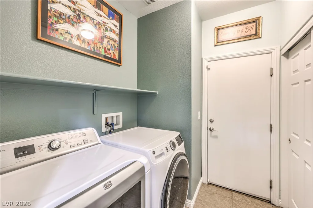 8327 Bowman Woods, Las Vegas, NV 89129