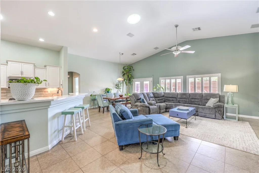8327 Bowman Woods, Las Vegas, NV 89129