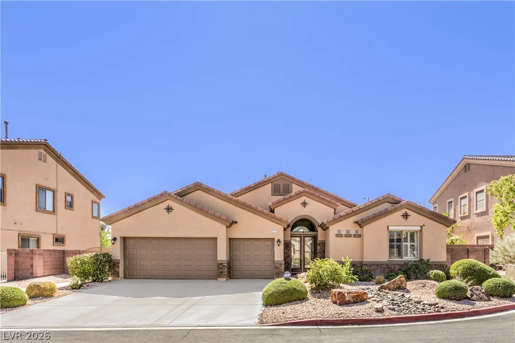 8327 Bowman Woods, Las Vegas, NV 89129