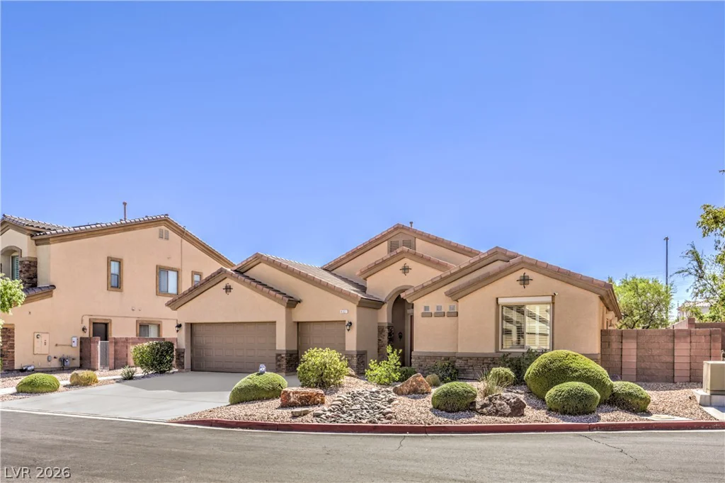 8327 Bowman Woods, Las Vegas, NV 89129