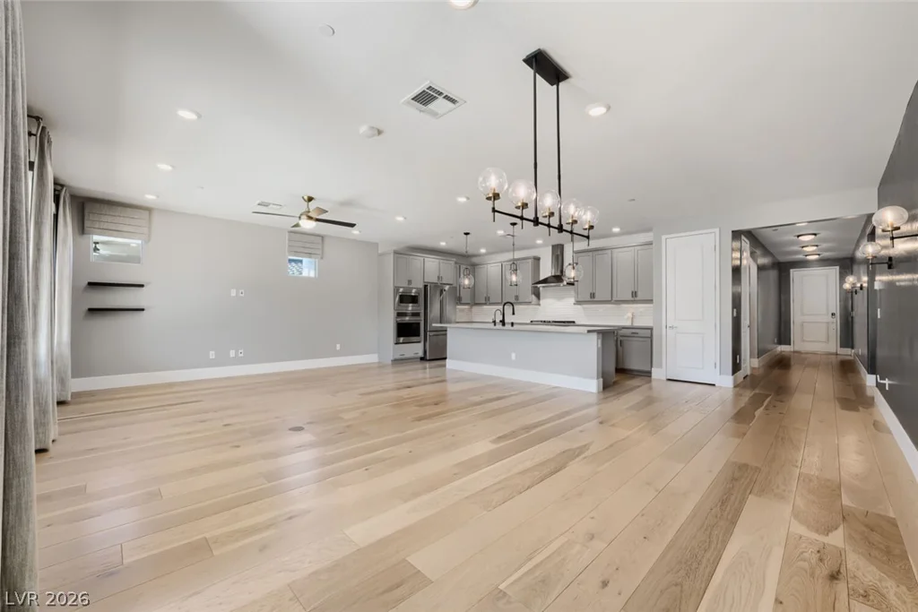 9633 Balais, Las Vegas, NV 89143