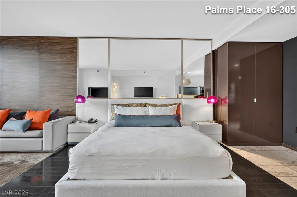 4381 Flamingo, Las Vegas, NV 89103