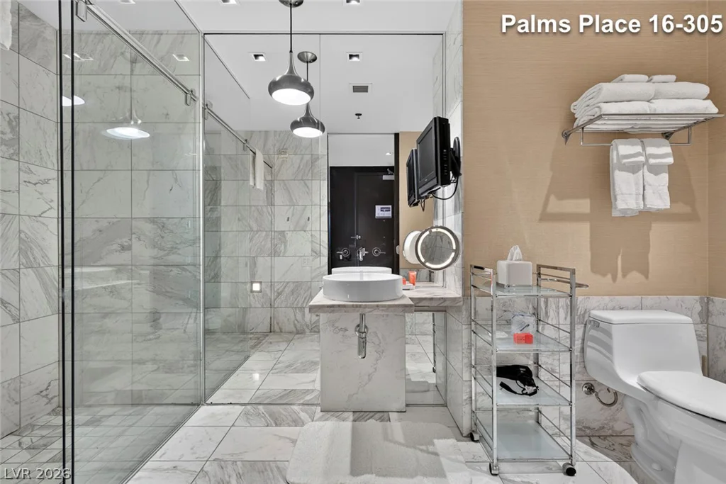 4381 Flamingo, Las Vegas, NV 89103