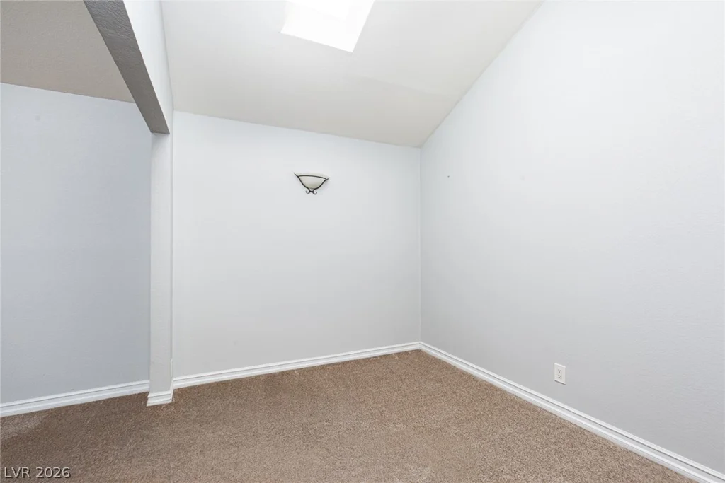 3127 Bel Air, Las Vegas, NV 89109