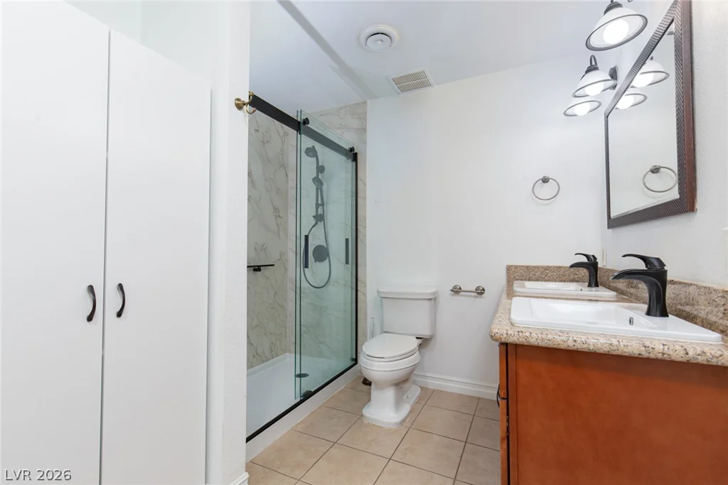3127 Bel Air, Las Vegas, NV 89109
