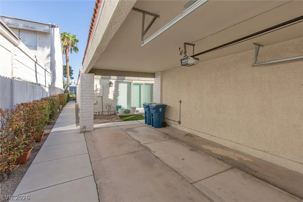 3127 Bel Air, Las Vegas, NV 89109