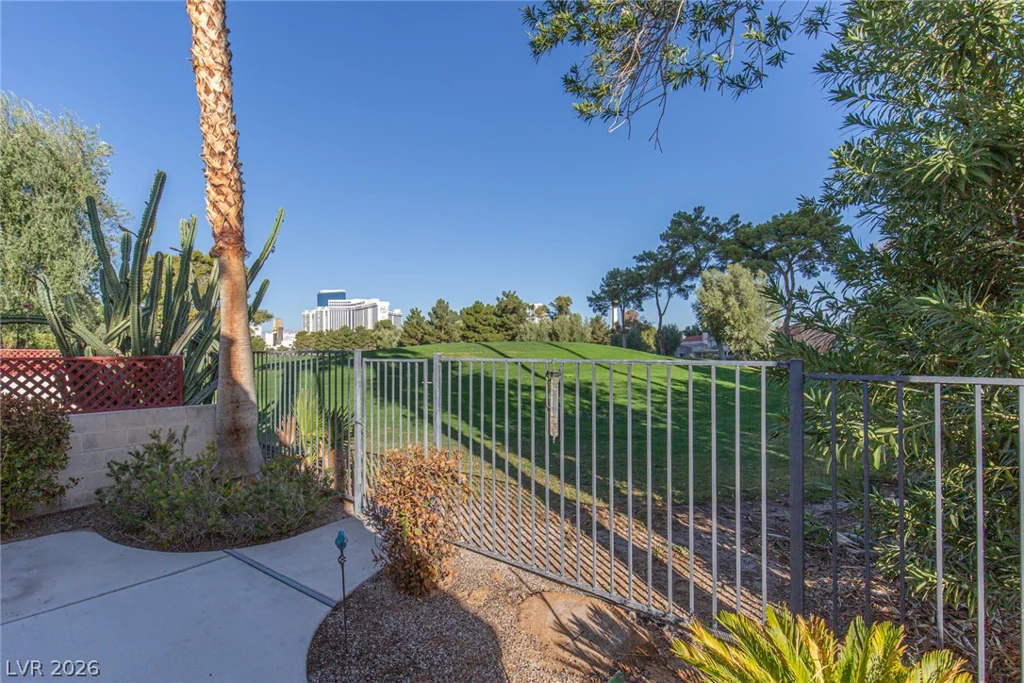 3127 Bel Air, Las Vegas, NV 89109