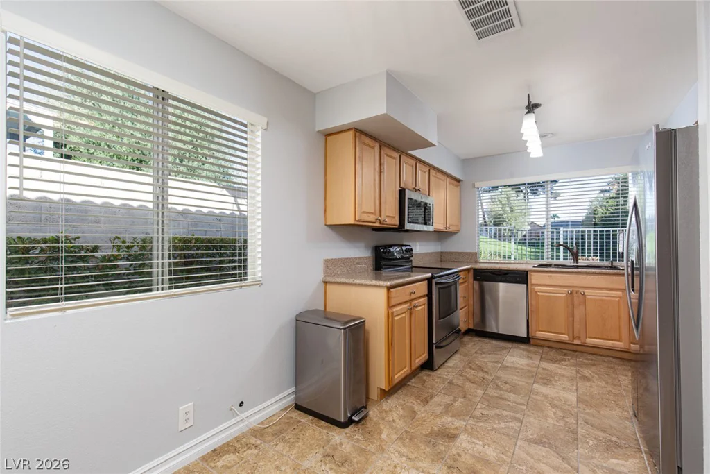 3127 Bel Air, Las Vegas, NV 89109