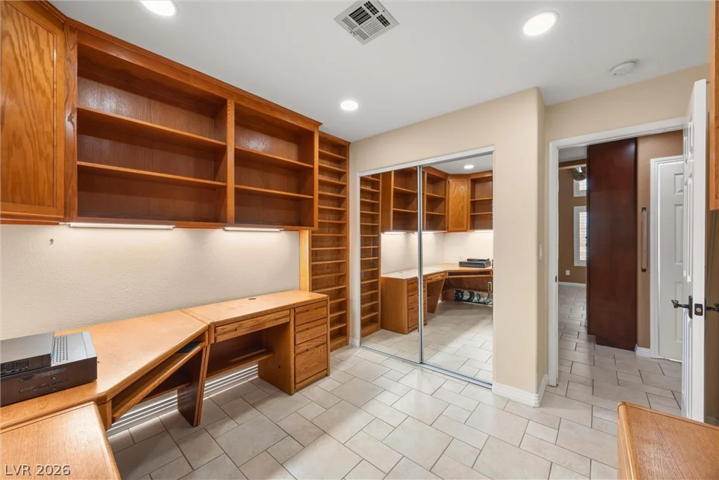 4400 Kalamazoo, Las Vegas, NV 89147