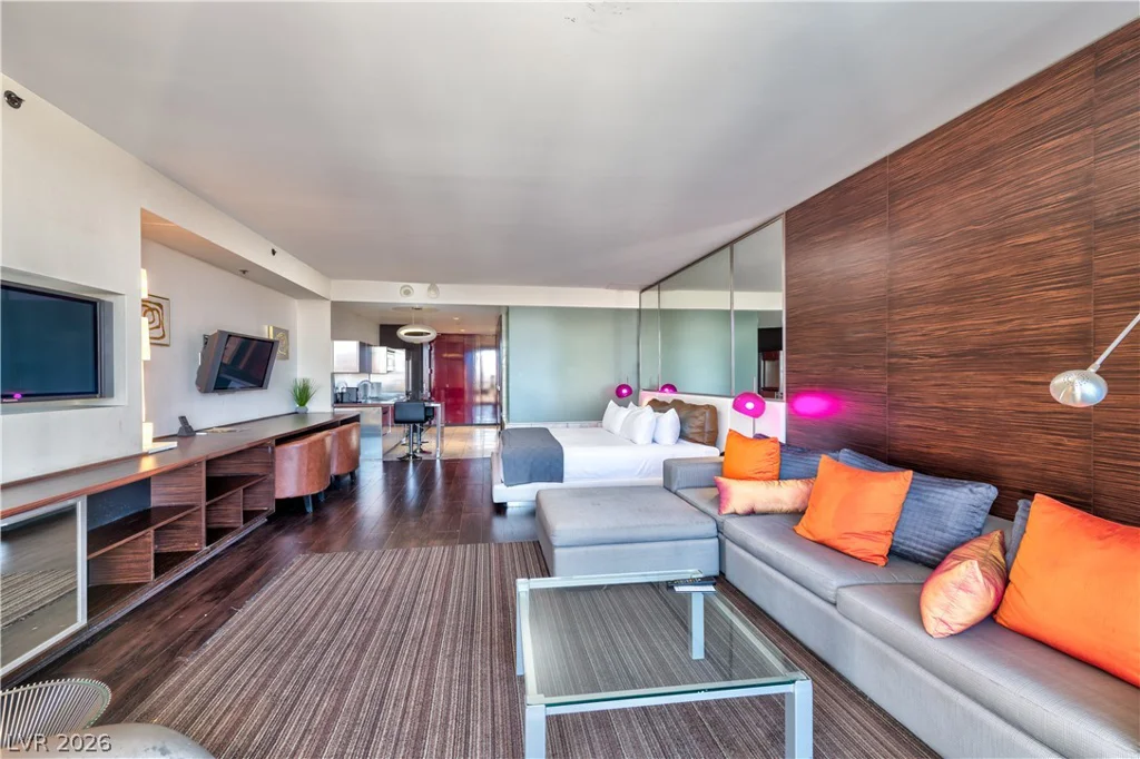 4381 Flamingo, Las Vegas, NV 89103