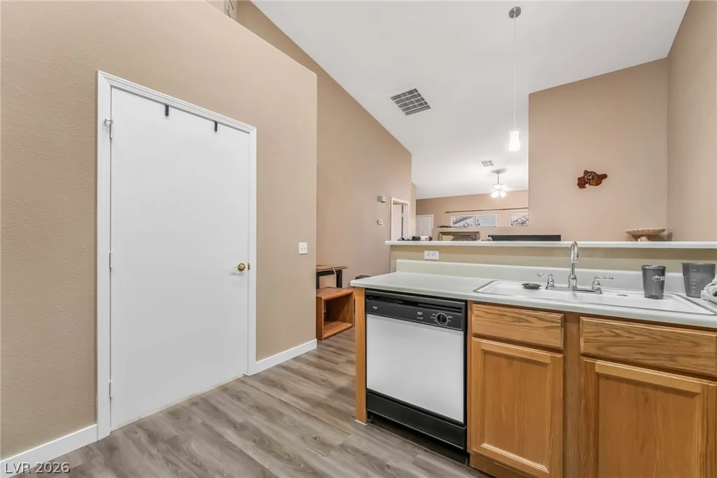 7450 Eastern, Las Vegas, NV 89123