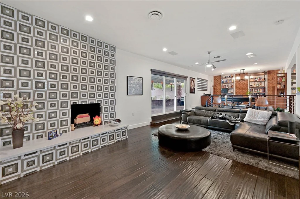 2605 Gilmary, Las Vegas, NV 89102