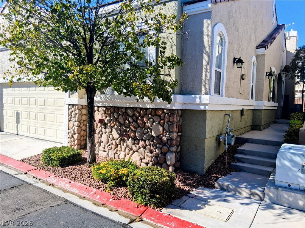 9116 Kings Town, Las Vegas, NV 89145