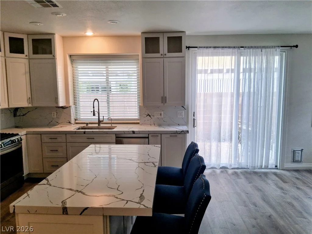 9116 Kings Town, Las Vegas, NV 89145