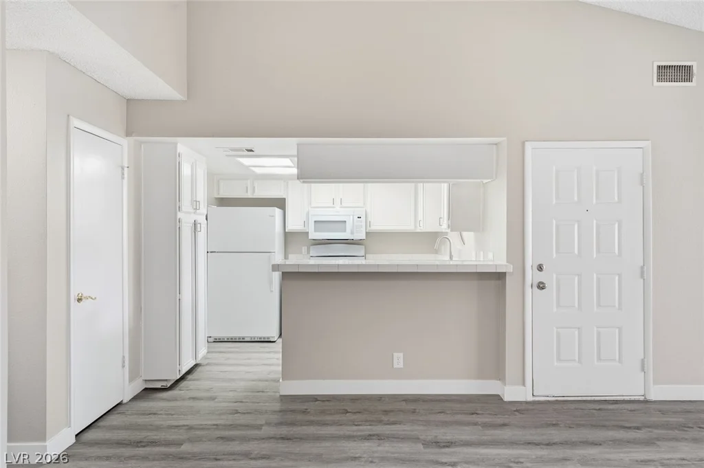 830 Sloan, Las Vegas, NV 89110