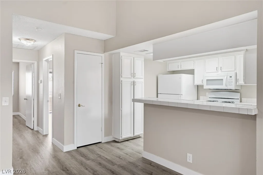 830 Sloan, Las Vegas, NV 89110