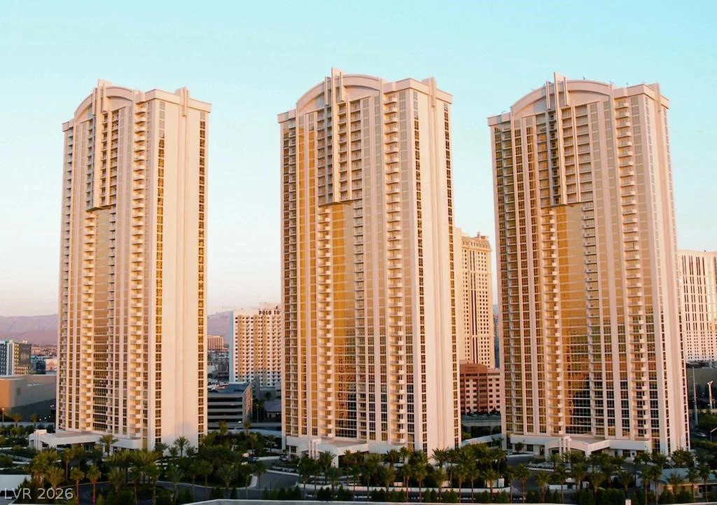 135 Harmon, Las Vegas, NV 89109