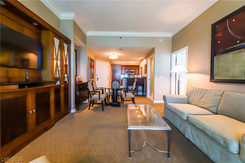 135 Harmon, Las Vegas, NV 89109