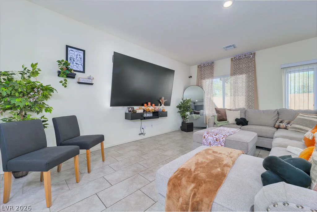 6135 Larimar Gold, North Las Vegas, NV 89115