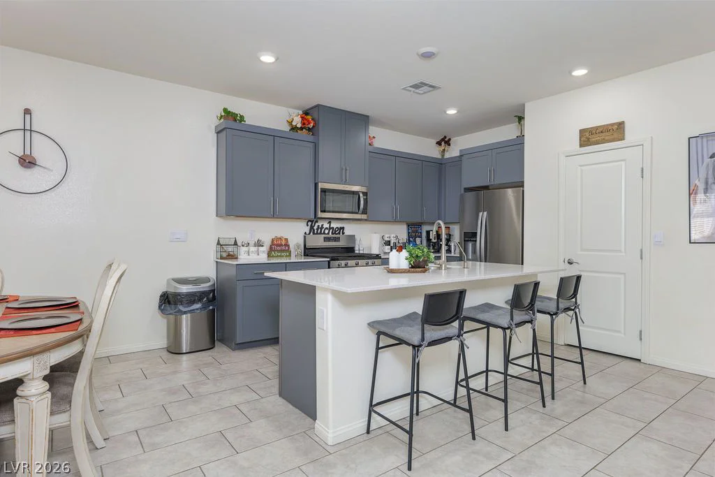 6135 Larimar Gold, North Las Vegas, NV 89115