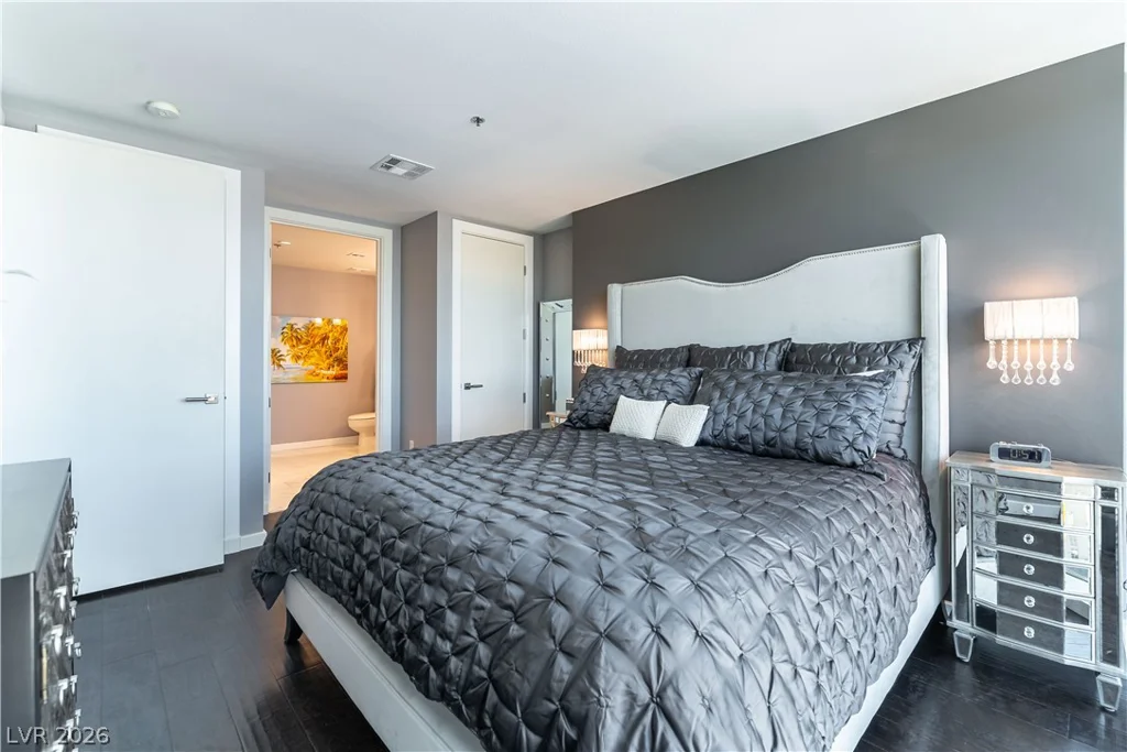 4471 Dean Martin, Las Vegas, NV 89103