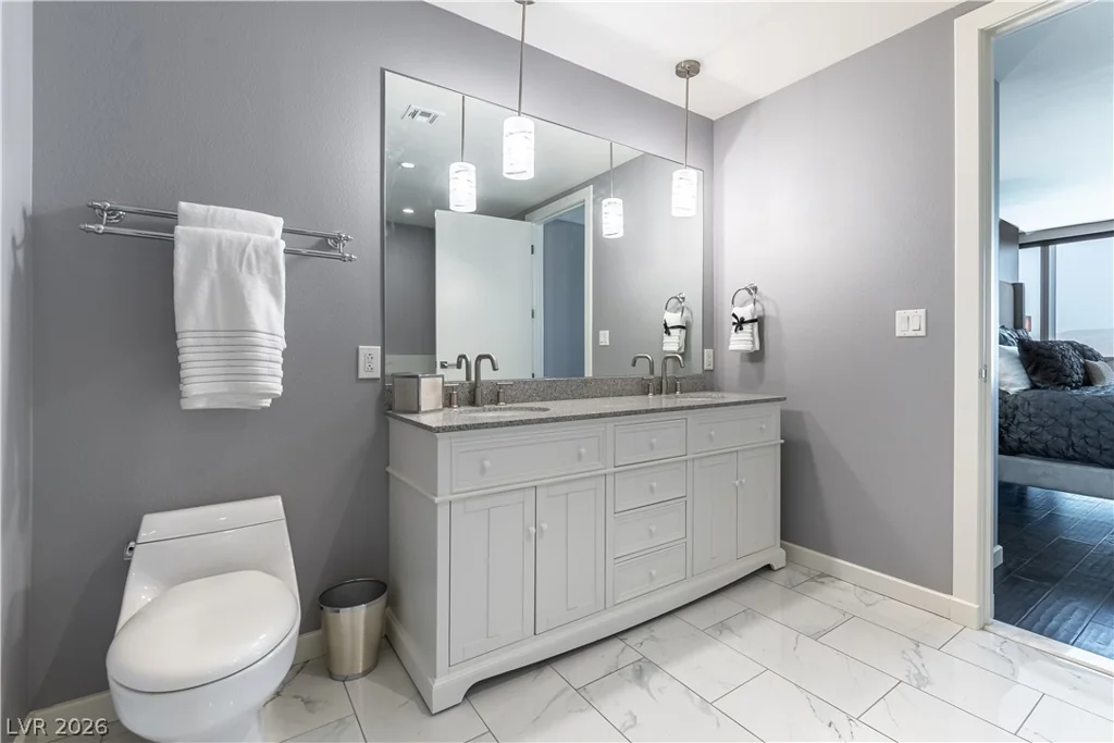 4471 Dean Martin, Las Vegas, NV 89103