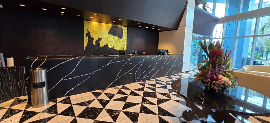 4471 Dean Martin, Las Vegas, NV 89103