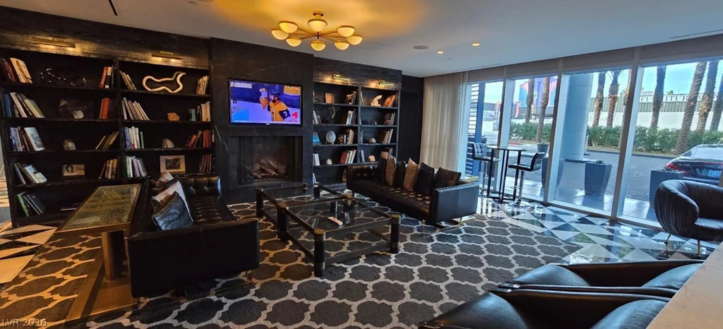 4471 Dean Martin, Las Vegas, NV 89103