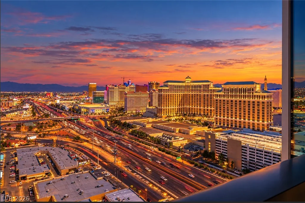 4471 Dean Martin, Las Vegas, NV 89103
