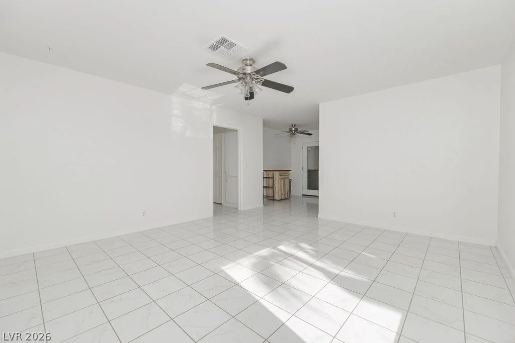 7242 Vireo, Las Vegas, NV 89147