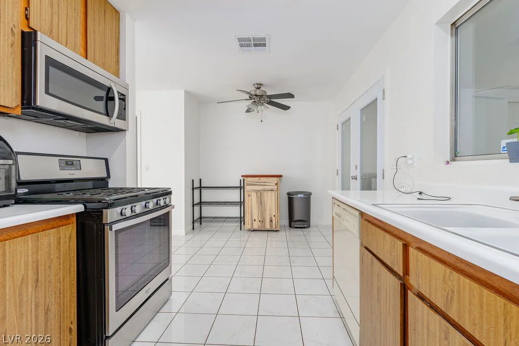 7242 Vireo, Las Vegas, NV 89147