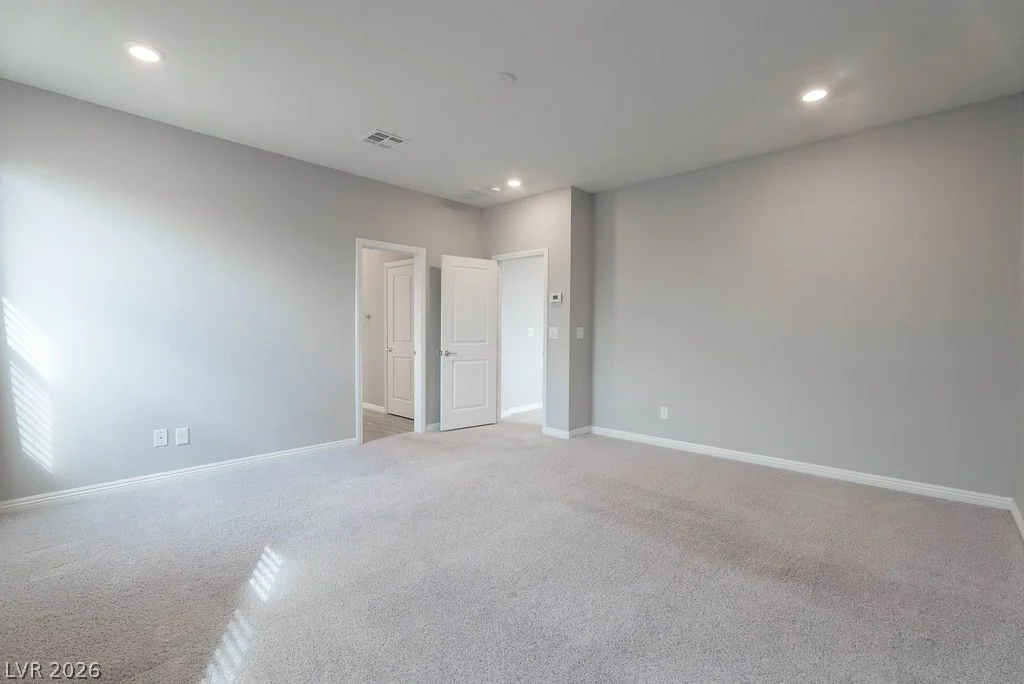 12385 Valley Chase, Las Vegas, NV 89138