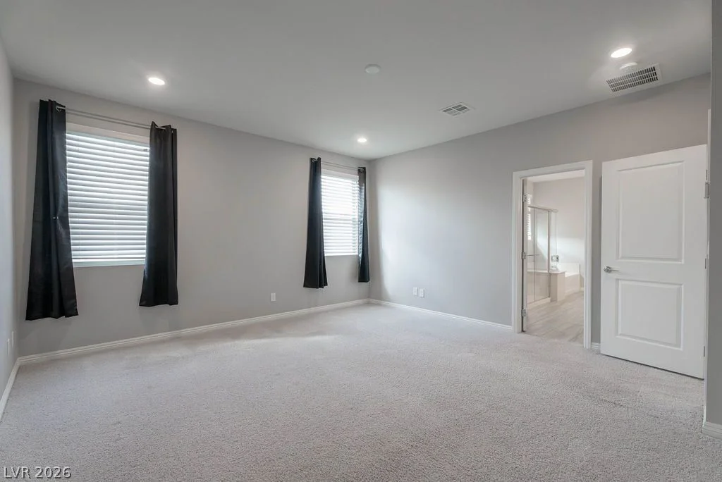 12385 Valley Chase, Las Vegas, NV 89138