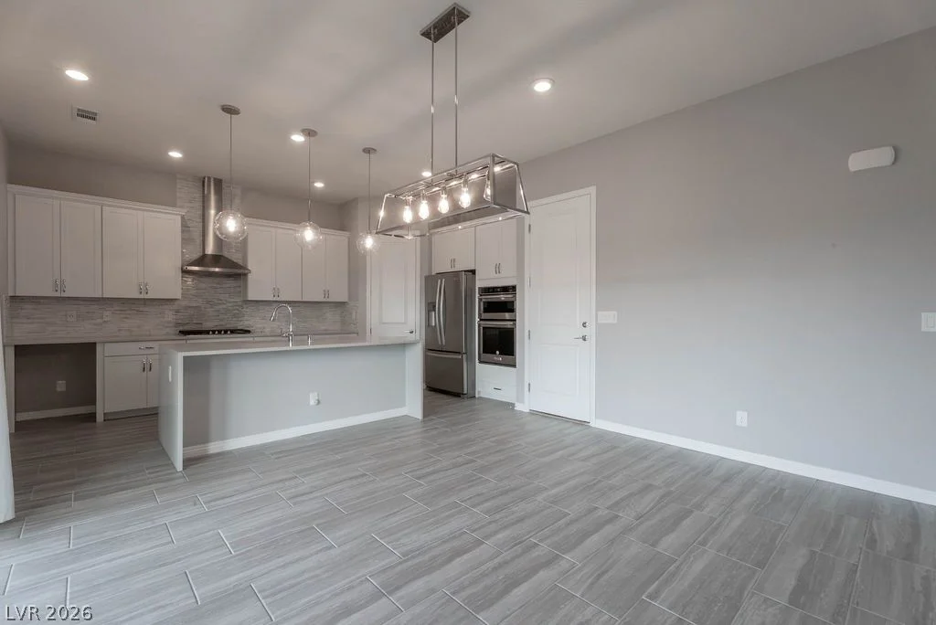 12385 Valley Chase, Las Vegas, NV 89138