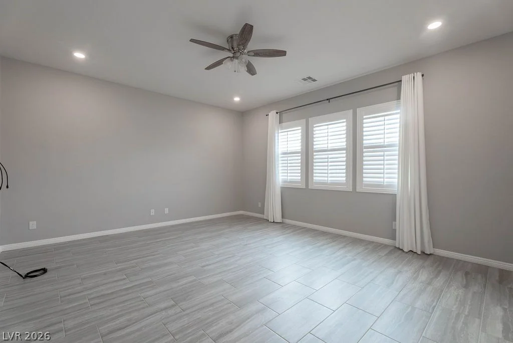12385 Valley Chase, Las Vegas, NV 89138