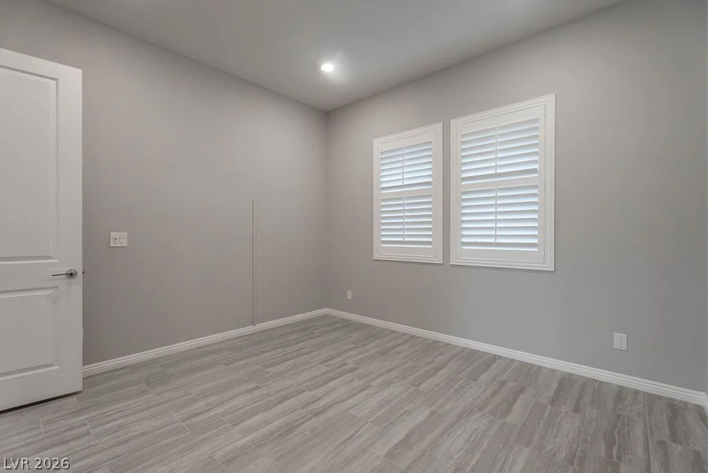 12385 Valley Chase, Las Vegas, NV 89138