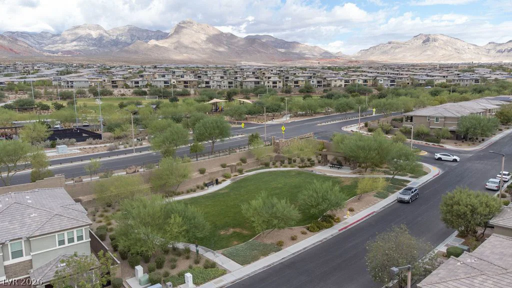 12385 Valley Chase, Las Vegas, NV 89138