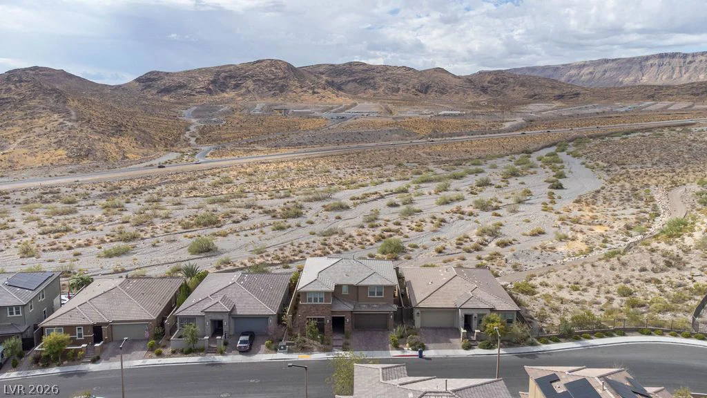12385 Valley Chase, Las Vegas, NV 89138