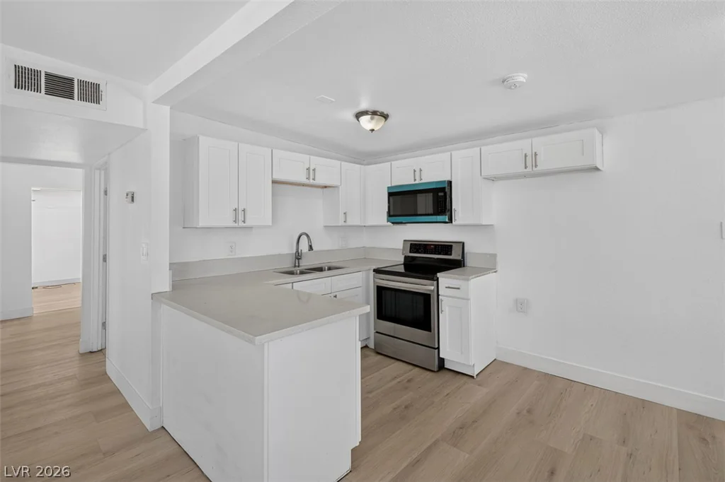 1721 Ardmore, Las Vegas, NV 89104