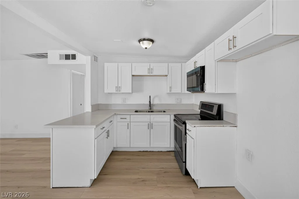 1721 Ardmore, Las Vegas, NV 89104
