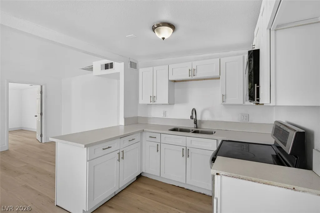 1721 Ardmore, Las Vegas, NV 89104