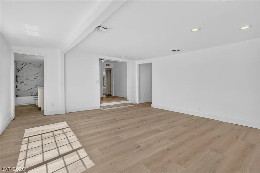 1721 Ardmore, Las Vegas, NV 89104