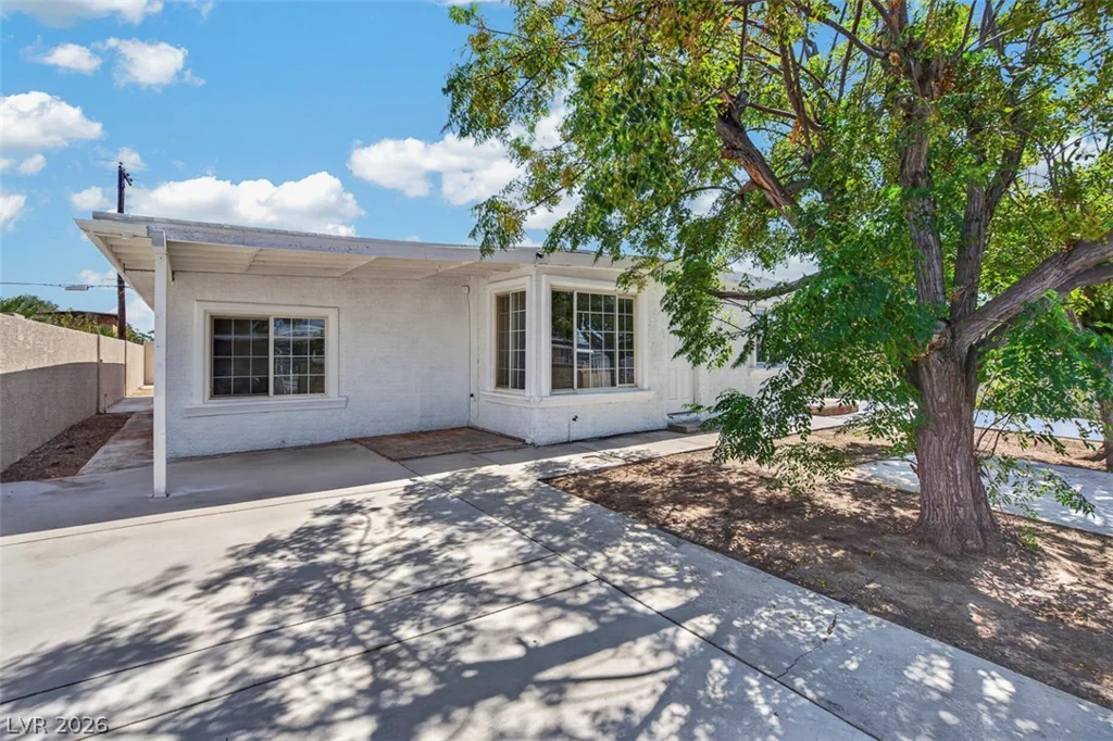 1721 Ardmore, Las Vegas, NV 89104