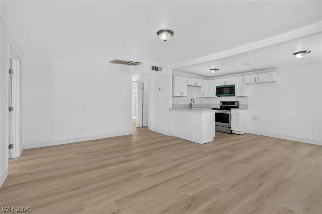 1721 Ardmore, Las Vegas, NV 89104