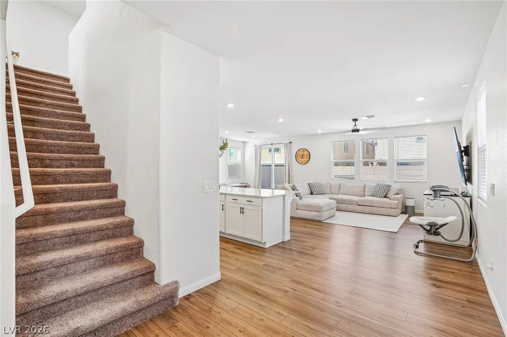 5937 Violet Crown, North Las Vegas, NV 89081