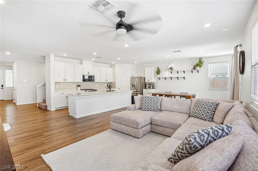 5937 Violet Crown, North Las Vegas, NV 89081
