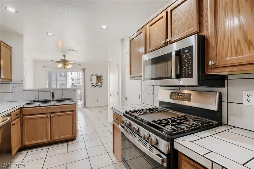 8212 Dream Star, Las Vegas, NV 89145