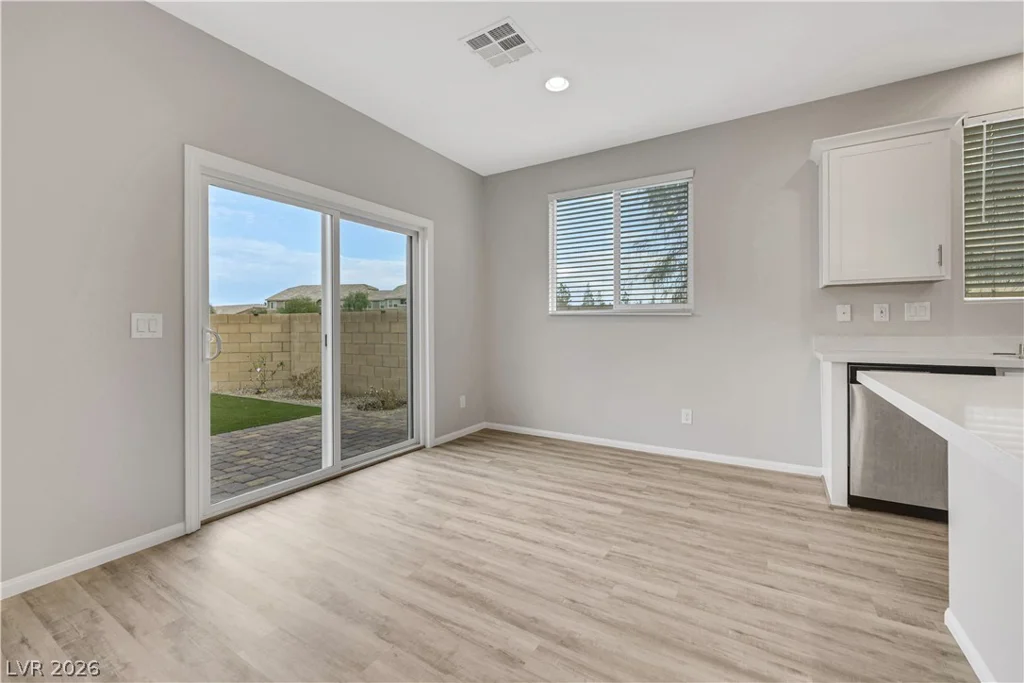 6602 Evander, North Las Vegas, NV 89086
